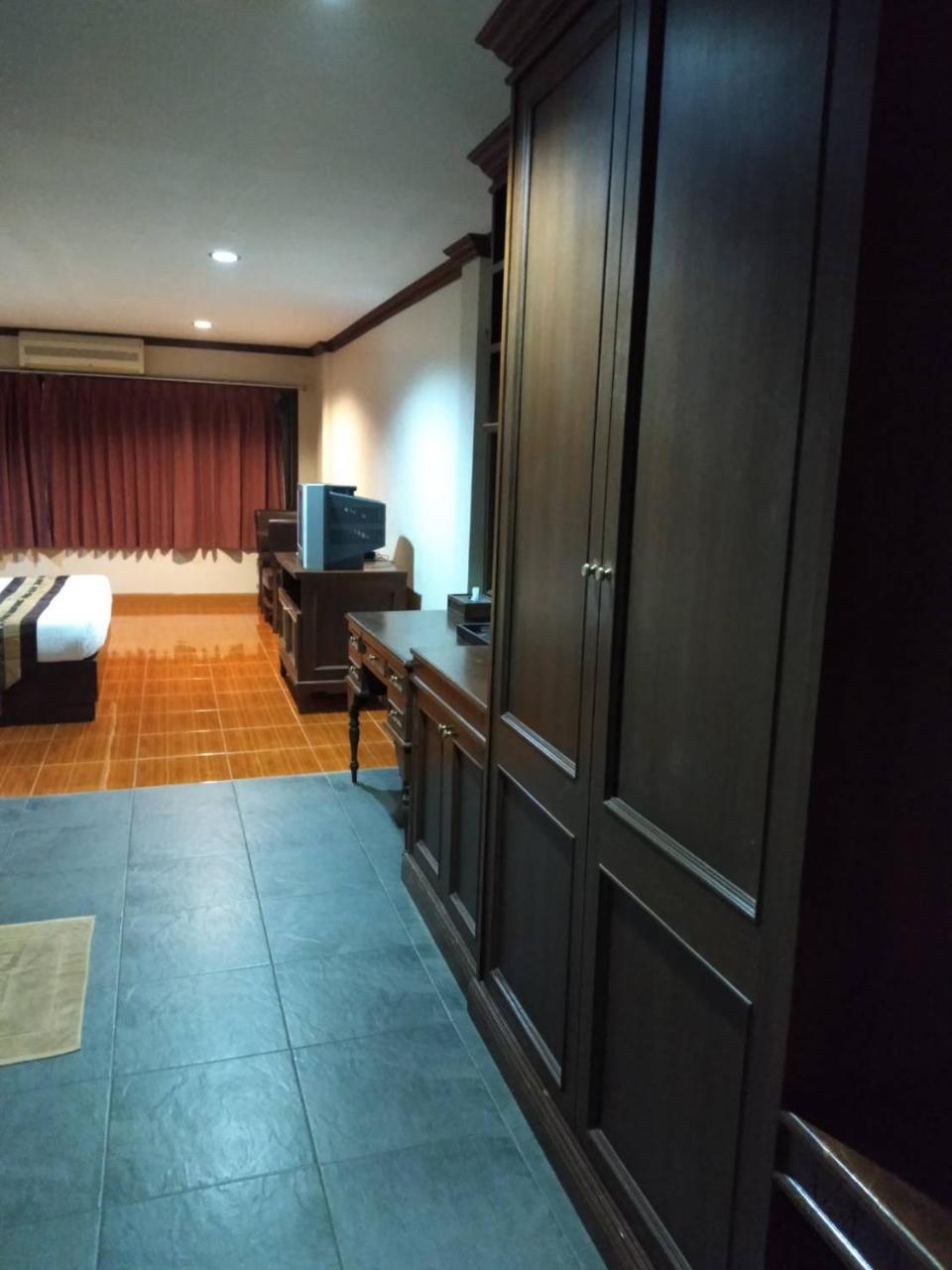 Hotel Star Bright Court Chiang Rai Exterior foto